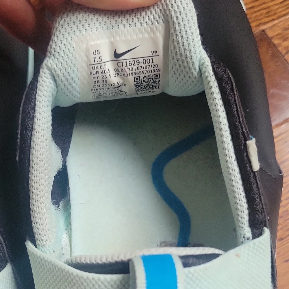 Nike Zoom Pulse Shoes - Picture 7 of 10